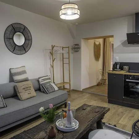 L 1 Pour L Autre Centre + Terrasse شقة دْييب